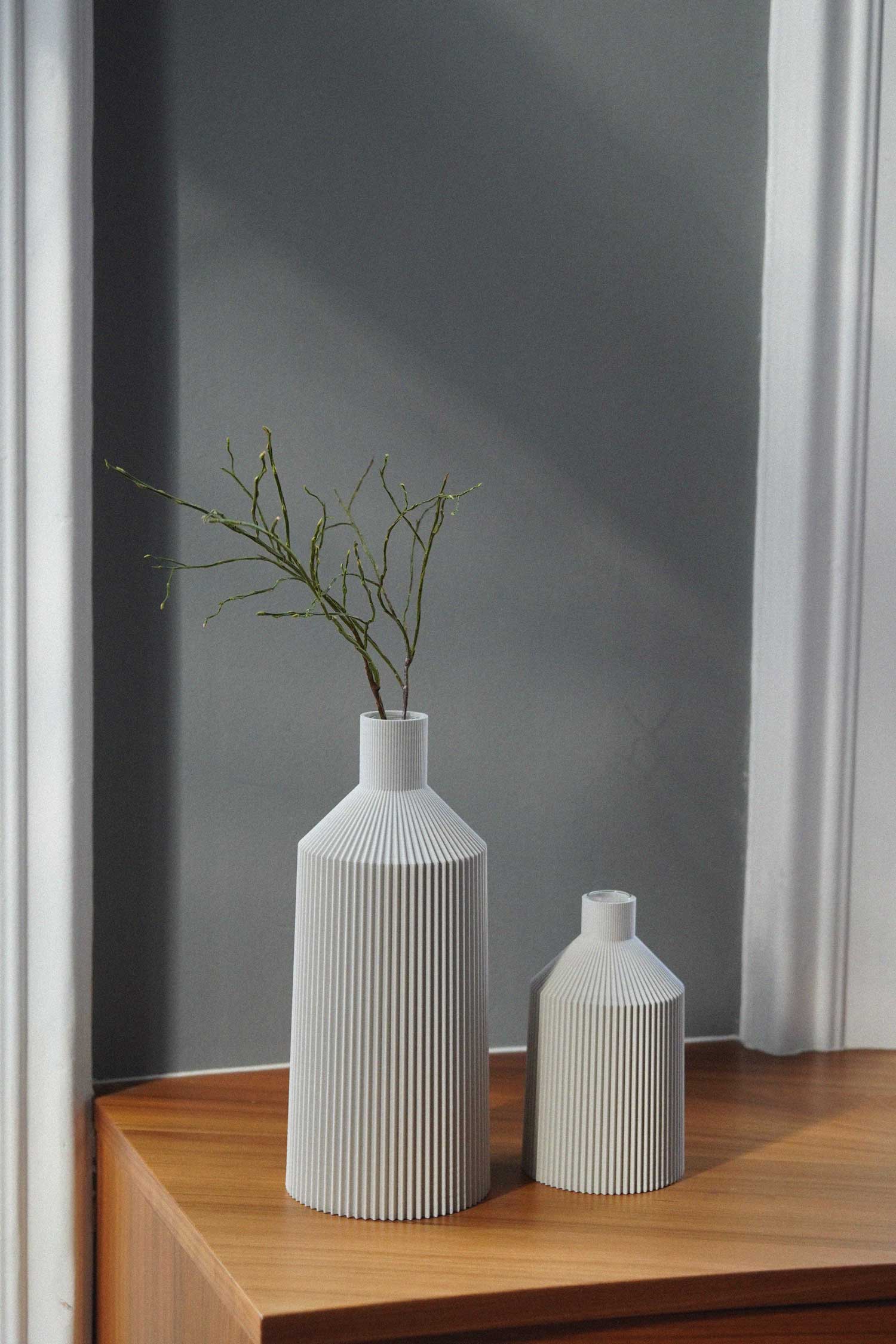 Vase D • sand gray