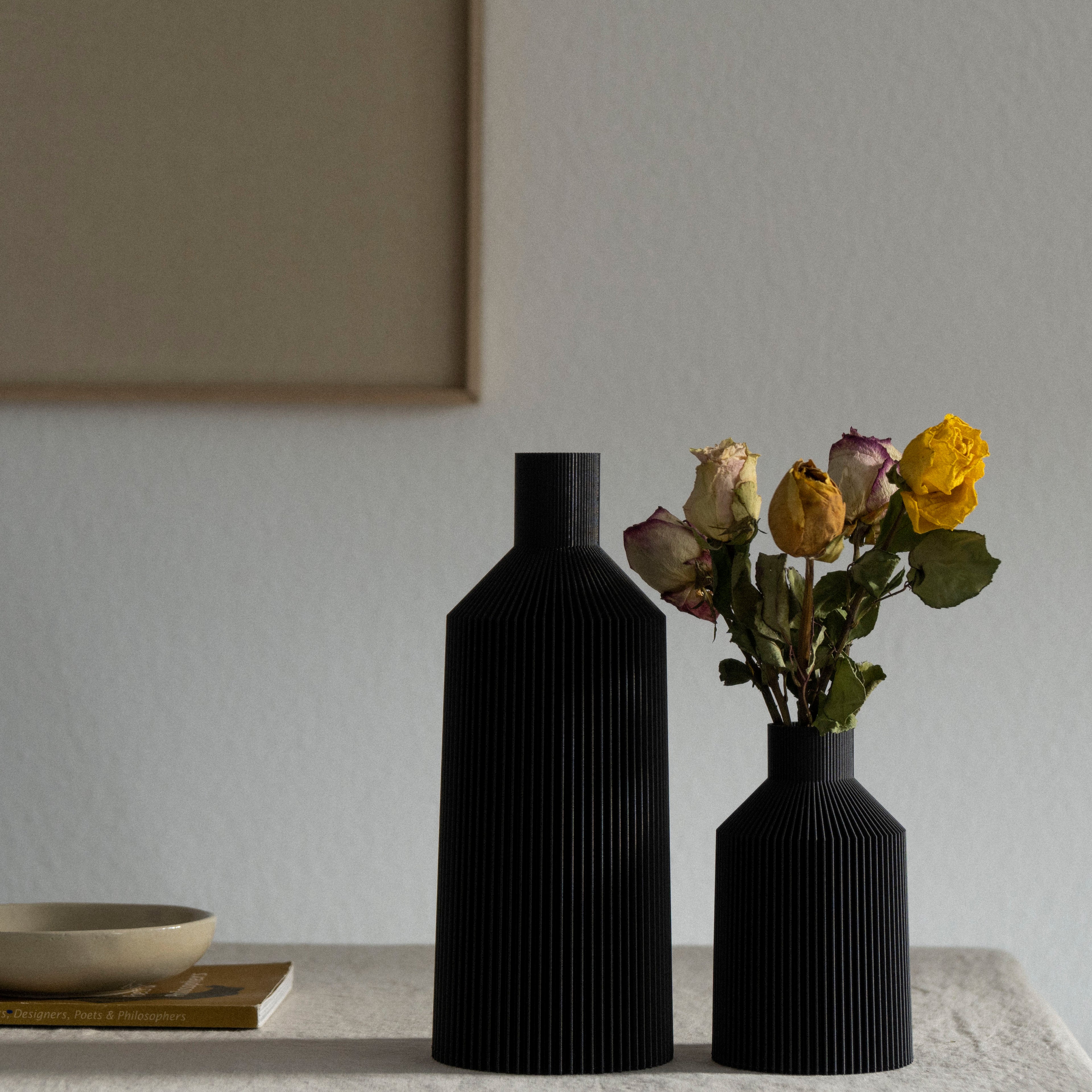 Vase D • bold black