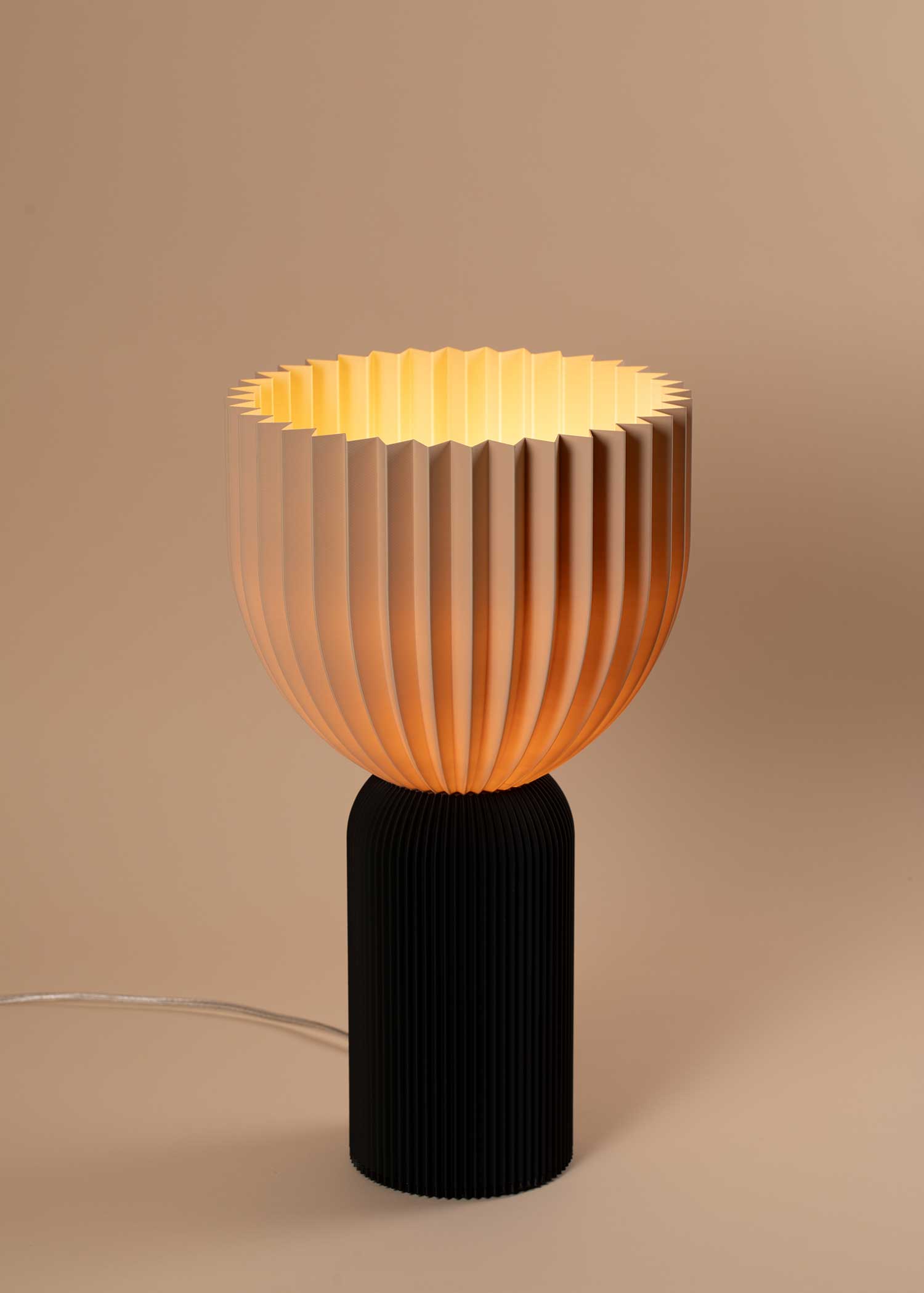 Lamp C • bold black x beige XL