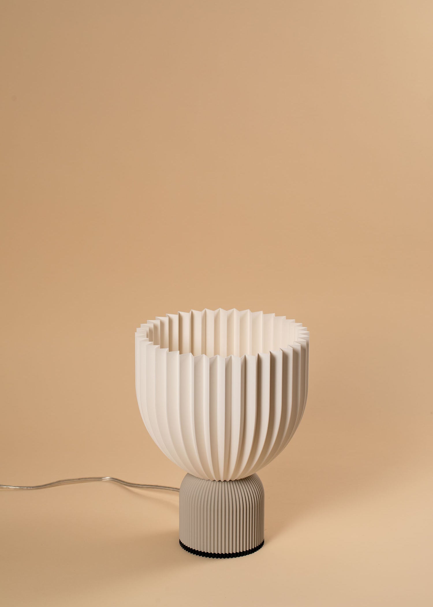 Lamp Ë • sand grey x schneeweiß
