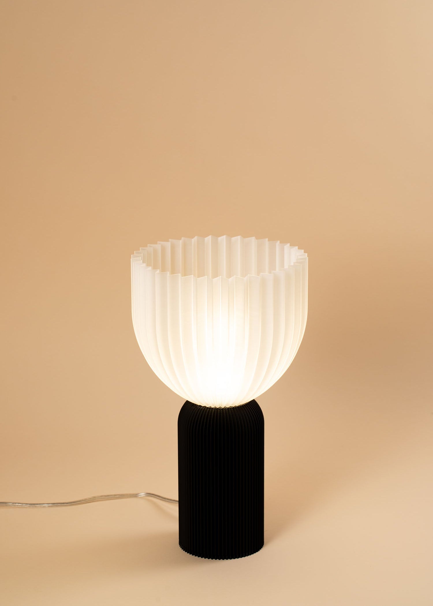 Lamp C • bold black x transparent