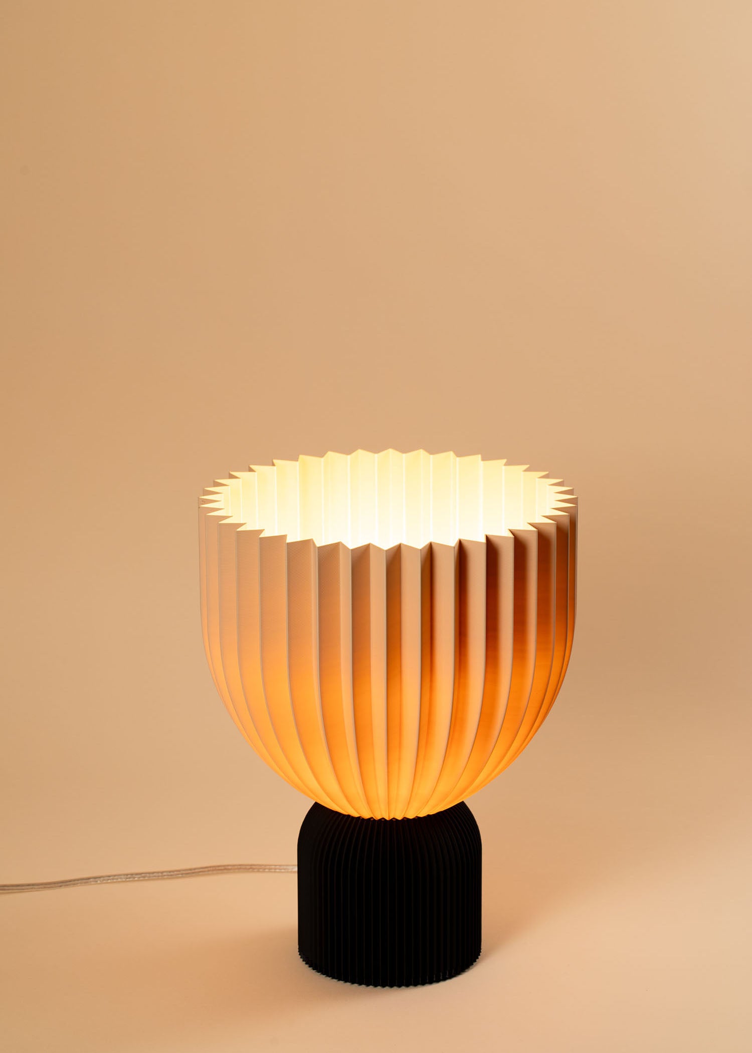 Lamp Ë • bold black x beige XL