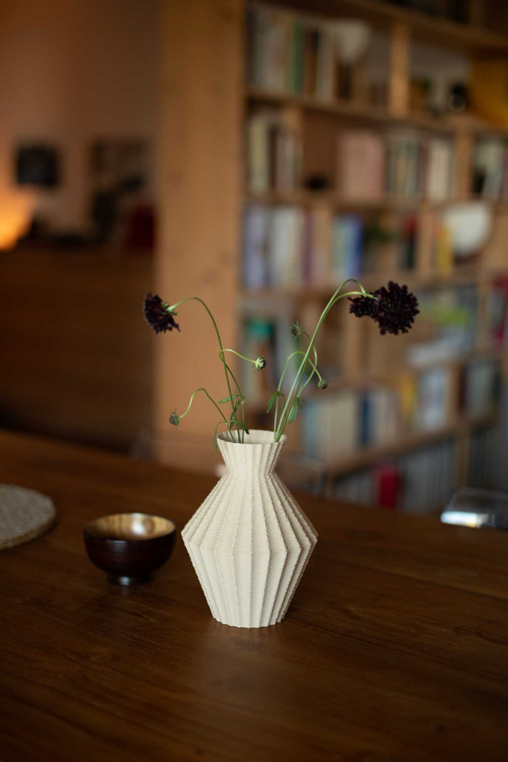 Weave Vase Q • cream