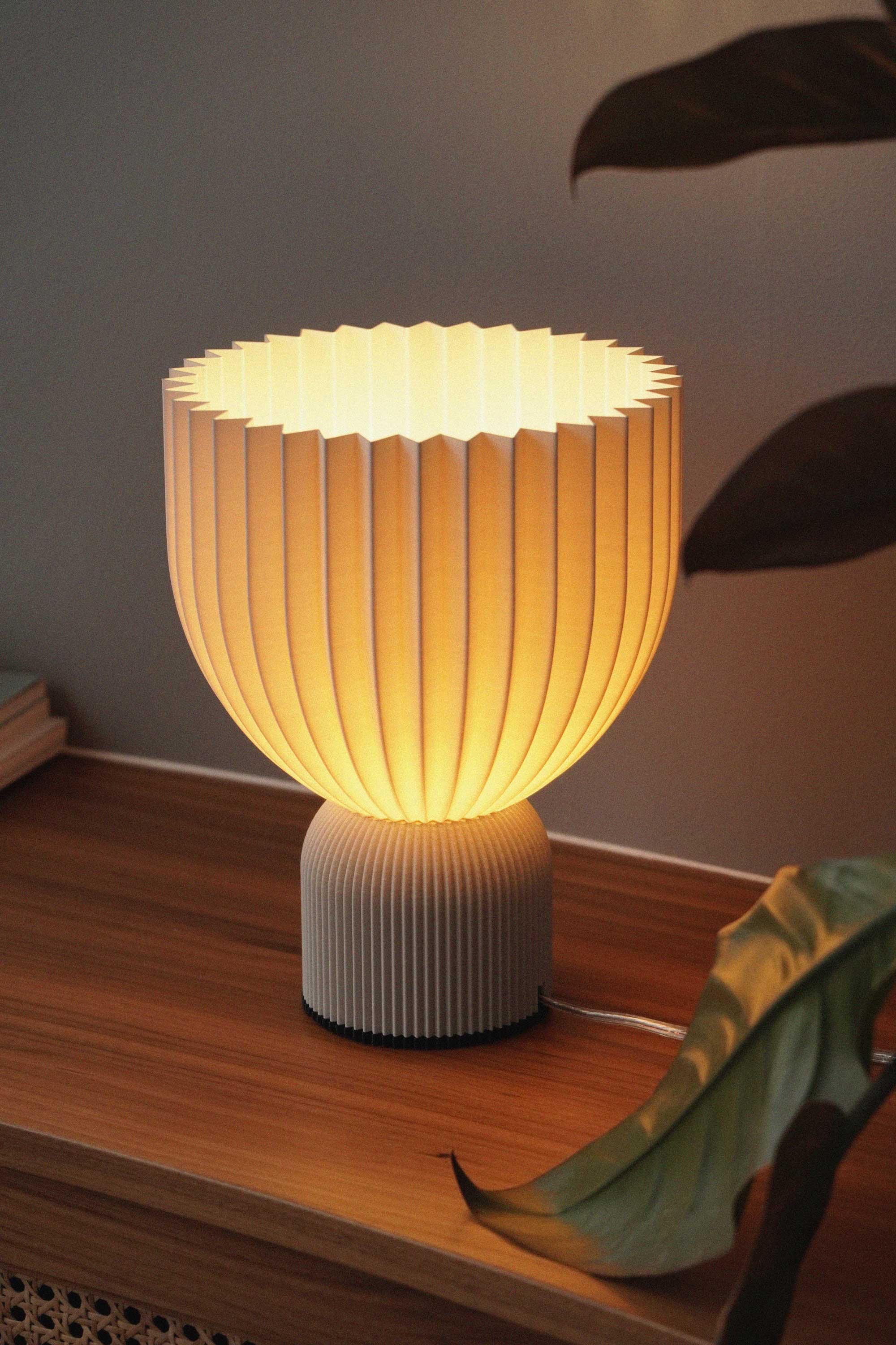 Lamp Ë • sand grey x schneeweiß