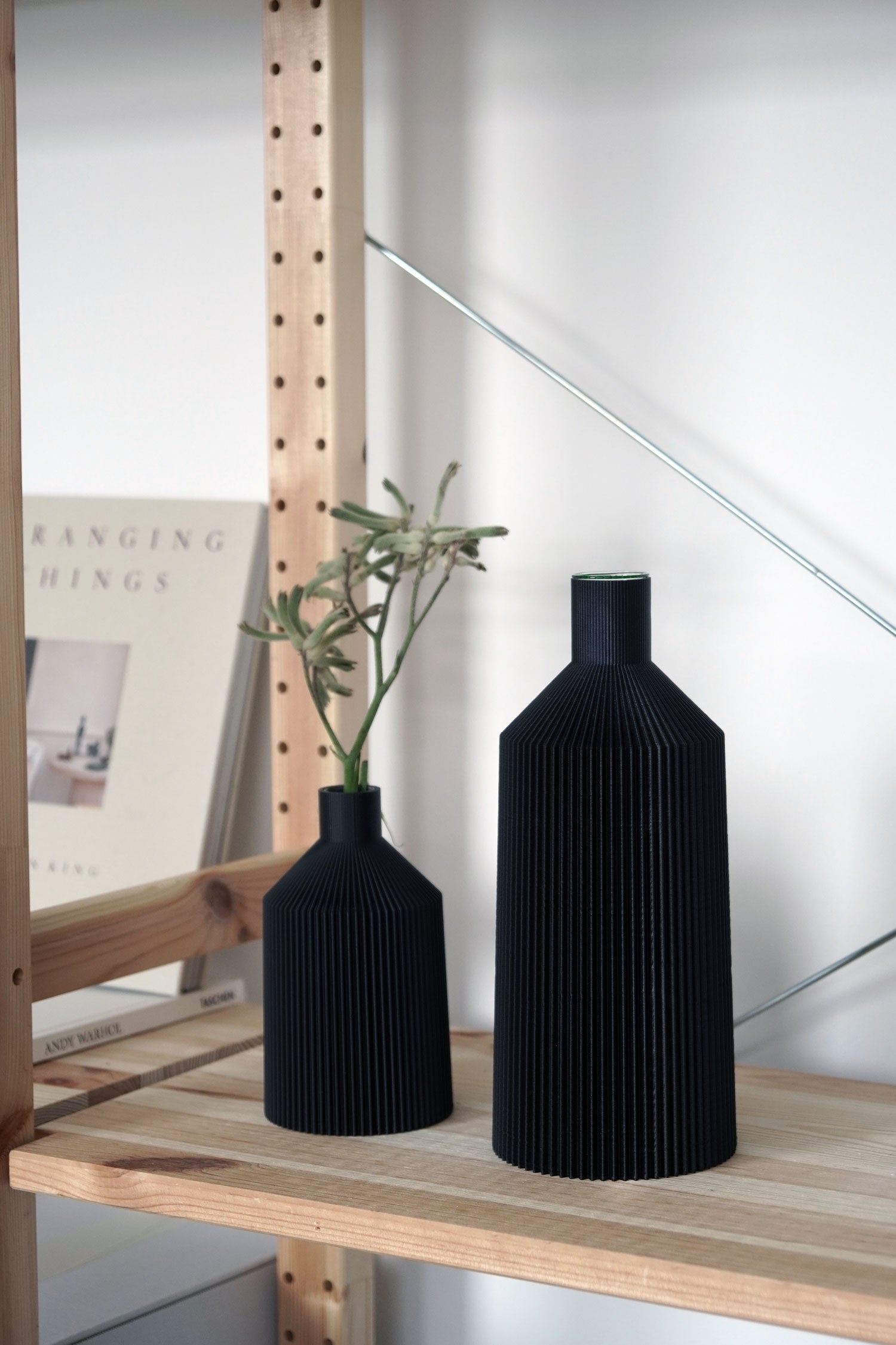 Vase D • bold black