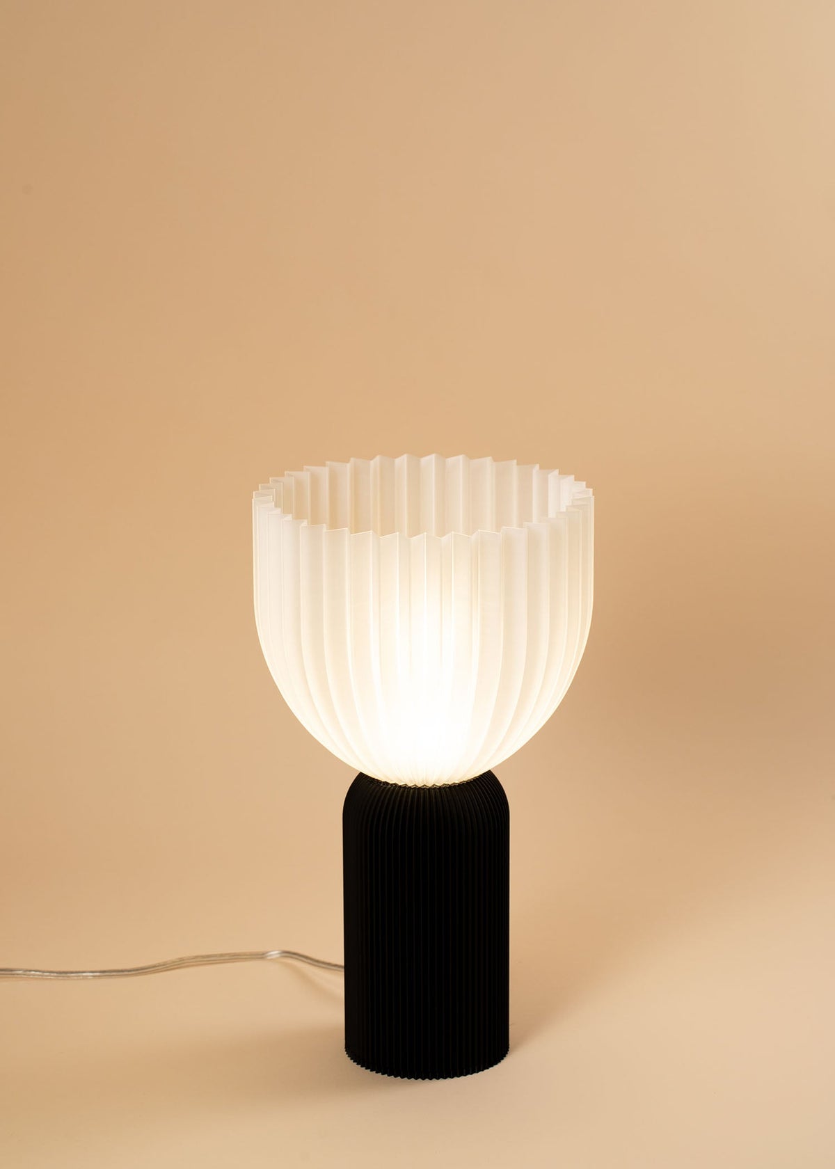 Schwarz-transparente Tischlampe – Lamp C
