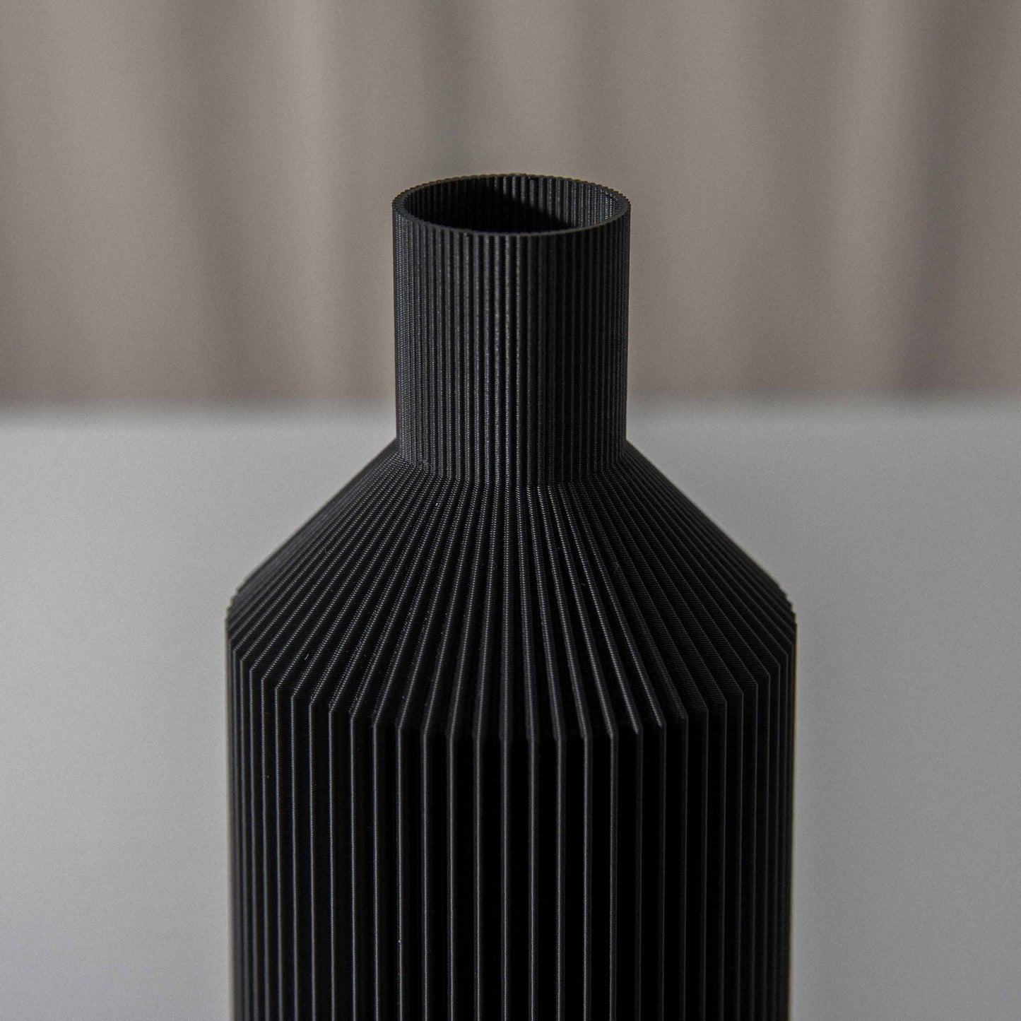 Vase D • in schwarz