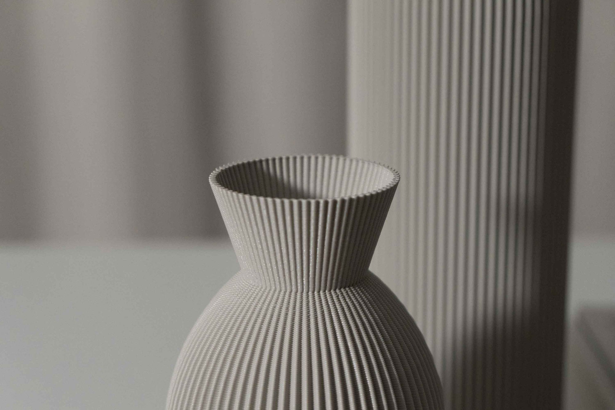 Vase G • sand grey