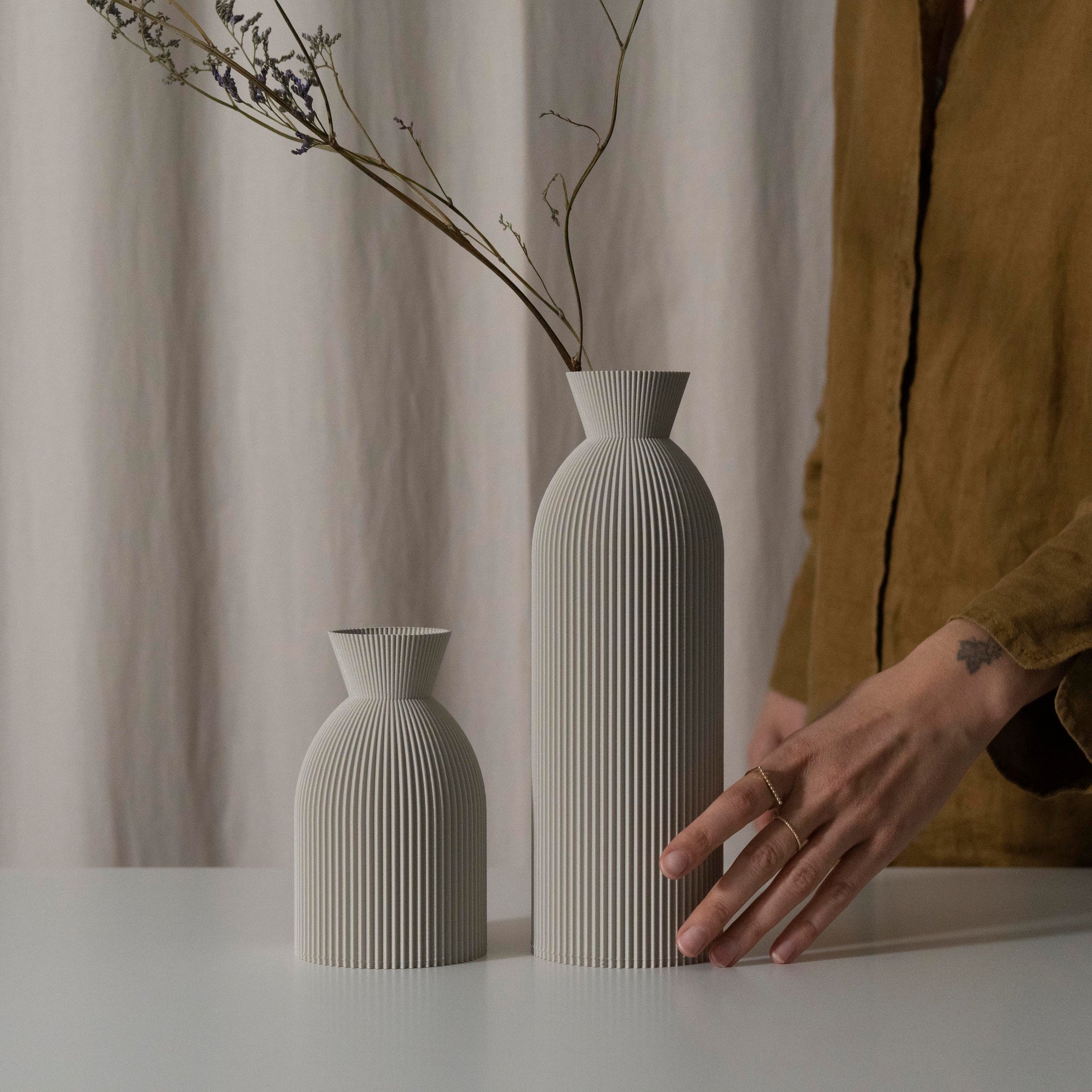 Vase G • sand grey