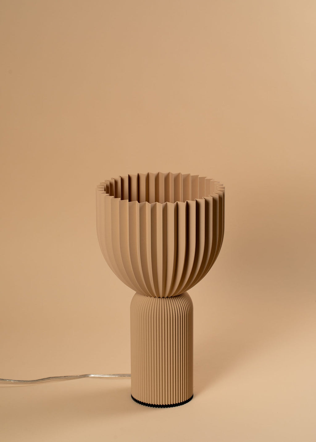 Beige Tischlampe – Lamp C