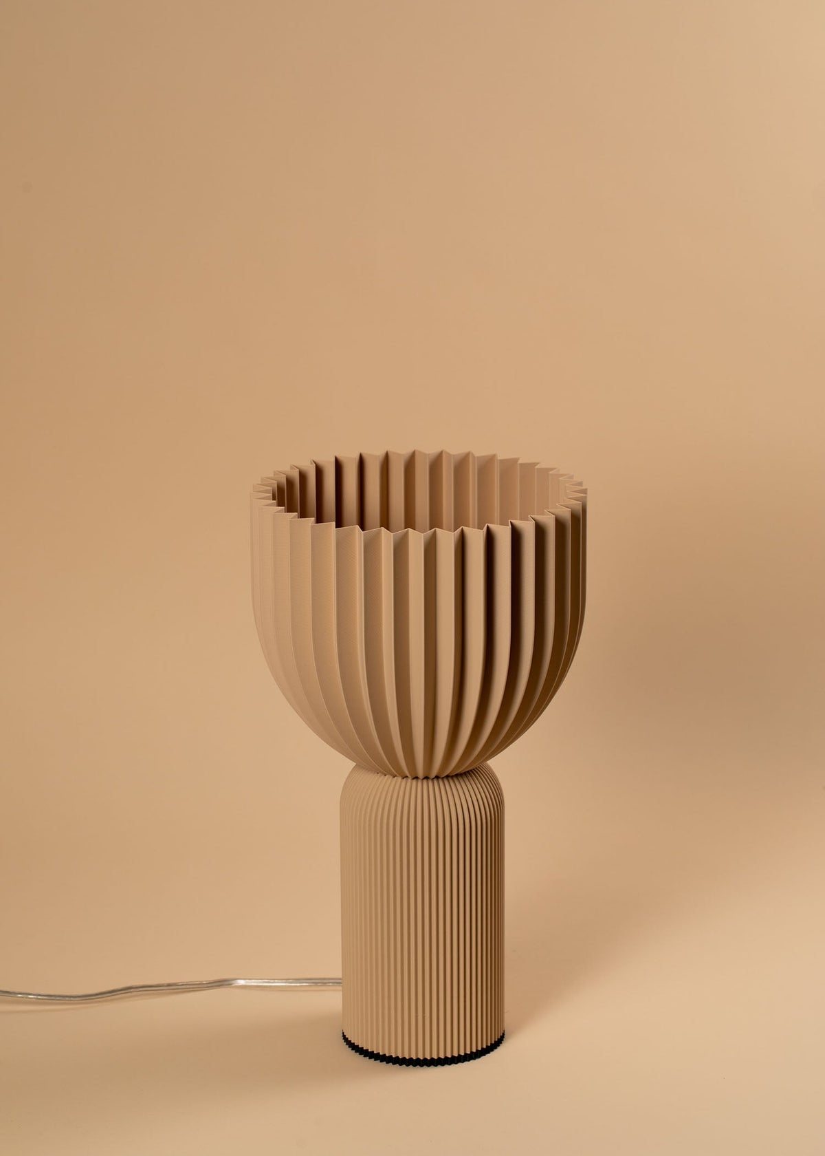 Beige Tischlampe – Lamp C