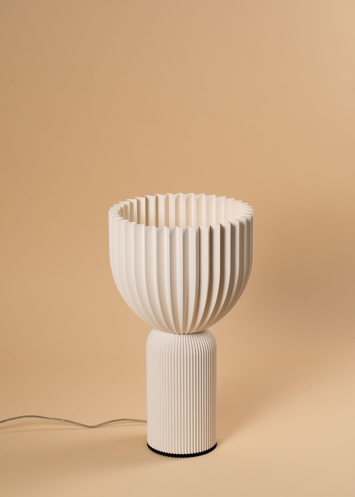 pema factory lampe c weiß licht aus
