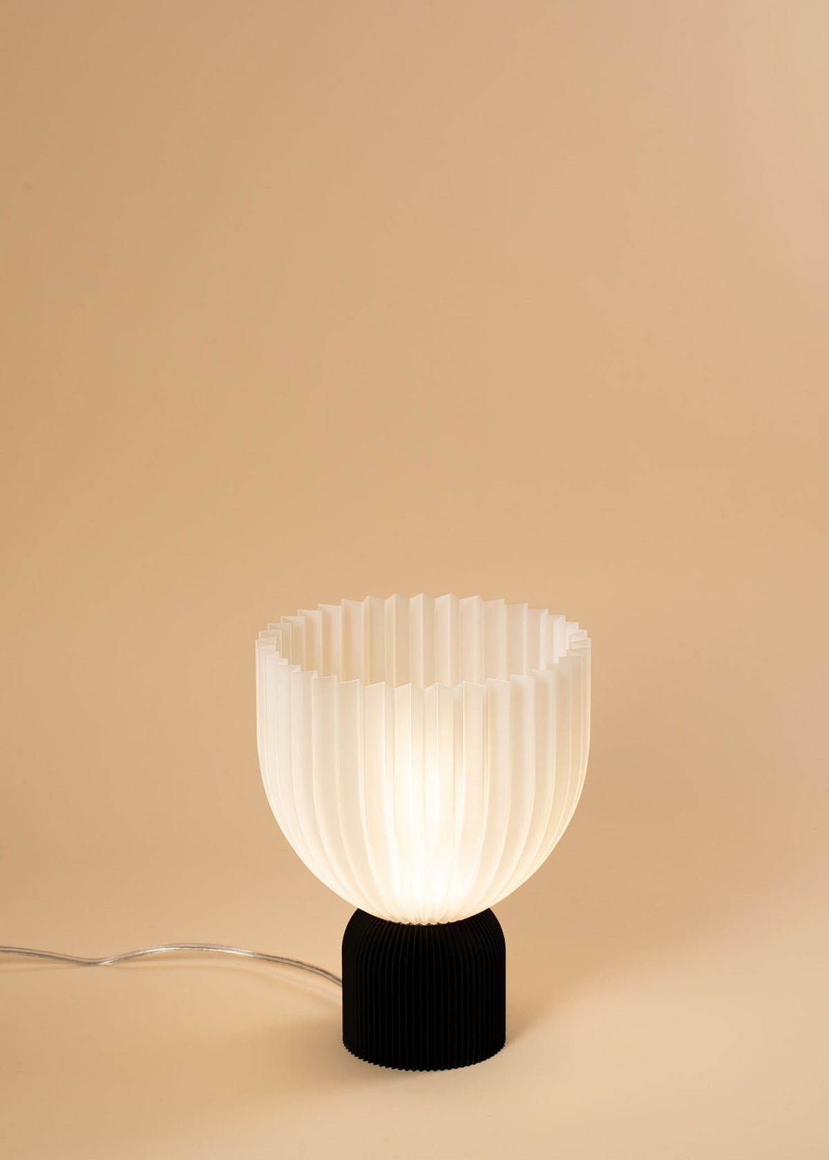 Schwarz-transparente Lamp Ë XL Tischlampe in Tulpenform