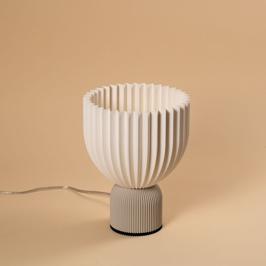 pema Lamp Ë • sand grau x schneeweiß